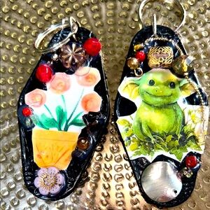 Unique Black retro motel Key rings with Floral and Green Character Design